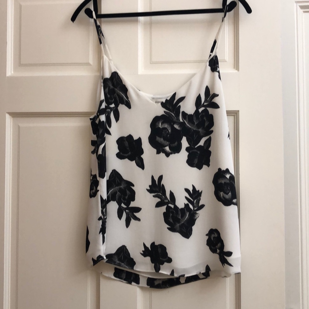 Aritizia silk floral tank
